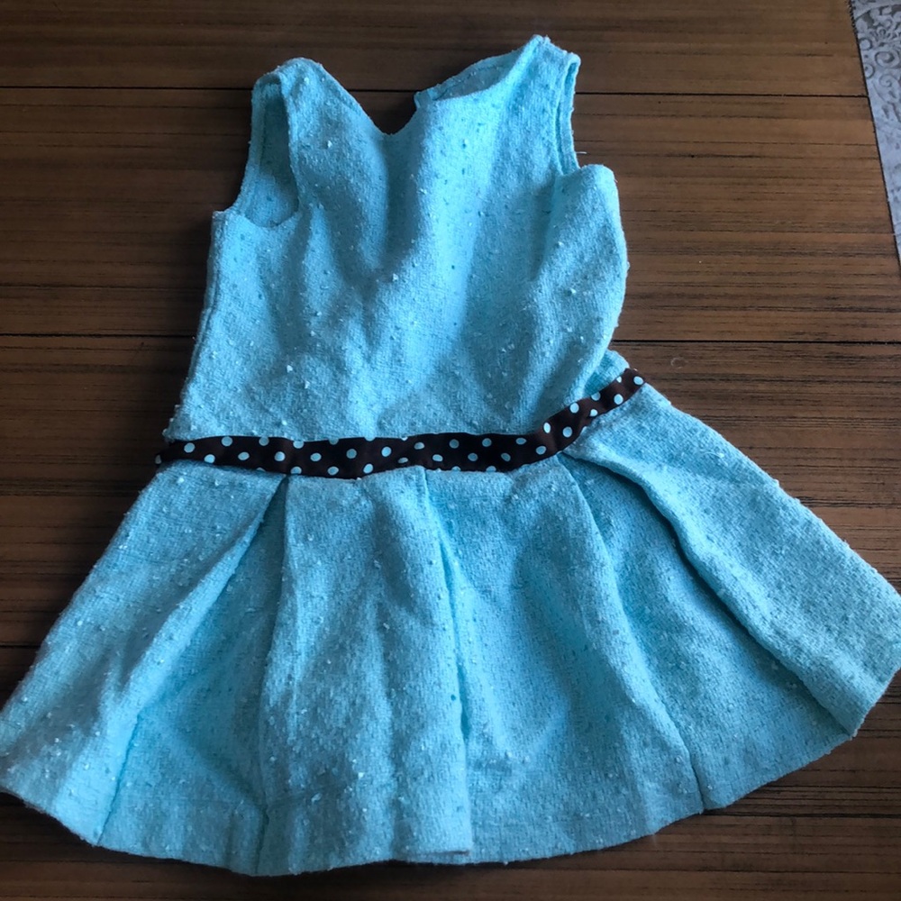 High end brand greggy  girl like new 4 yrs